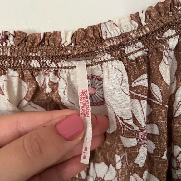 Free People Miss Daisy Ruffle Print Top in Vintage Combo size medium floral - Picture 6 of 9